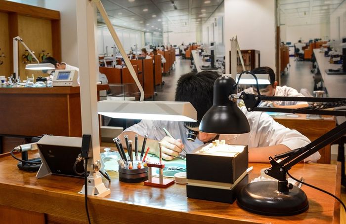 Hình ảnh học viên thực hành tại EraWatch