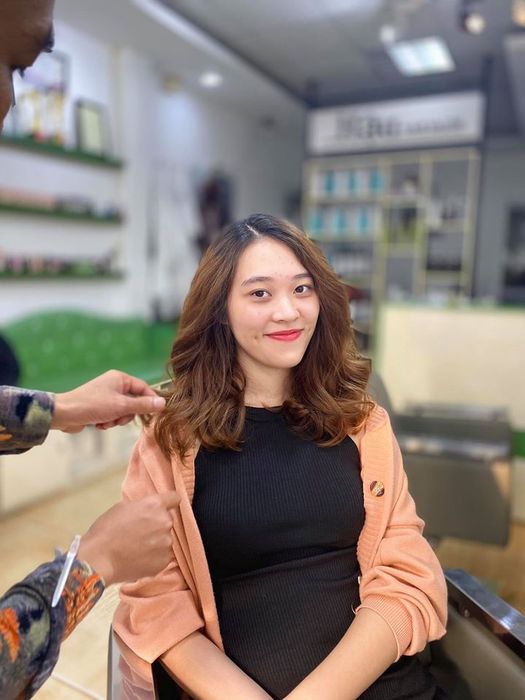 HẬU HAIR SALON - Kiến Tạo Vẻ Đẹp Bền Vững ảnh 2
