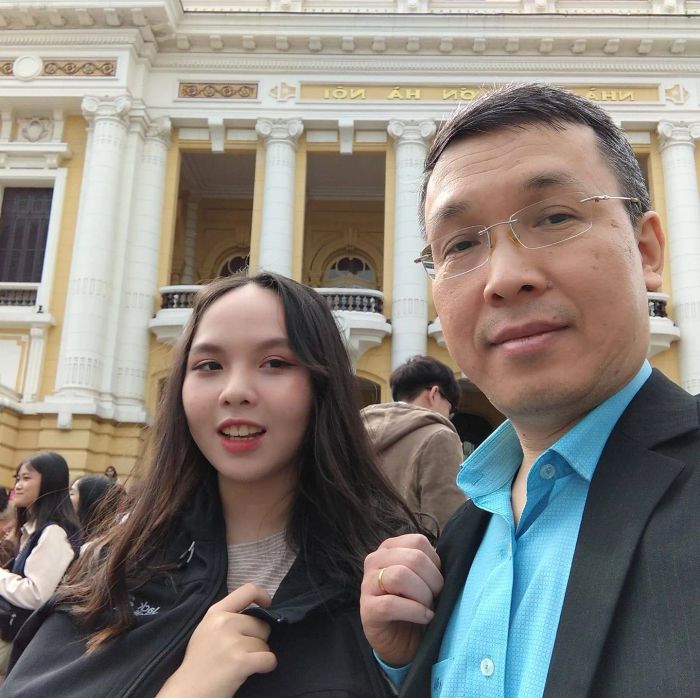 ThS.BS Phạm Đăng Bảng trong buổi khám bệnh