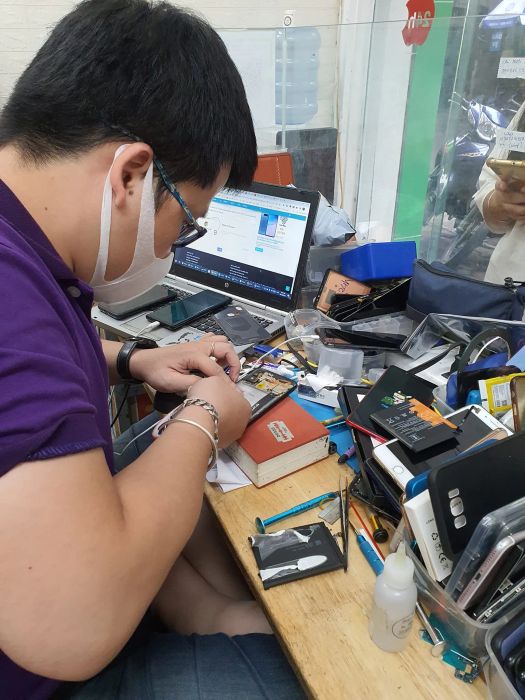 Hình ảnh Sửa Chữa Smartphone24h - Quy trình thay pin chuẩn Apple