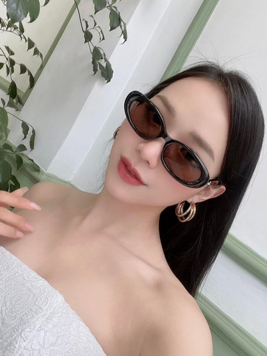 Bộ sưu tập kính mắt đa dạng tại Siêu thị kính mắt UNI