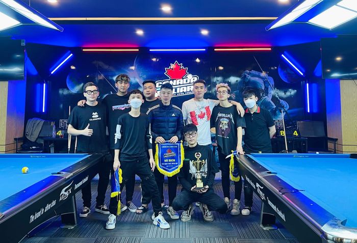 Không gian sang trọng tại Canada Billiards Club