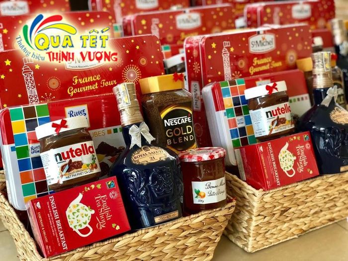 Hình ảnh bộ sưu tập quà Tết sang trọng tại Quà Tết Thịnh Vượng
