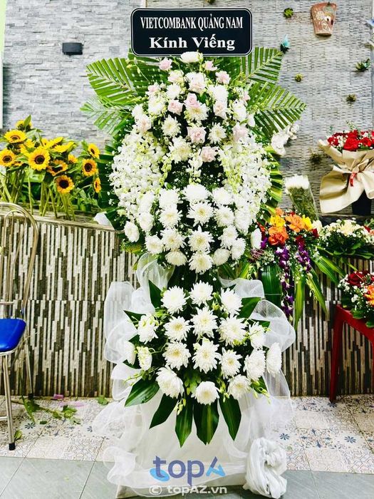 Địa chỉ uy tín đặt hoa viếng đám tang - Hoa tươi Tố Quyên tại TP. Tam Kỳ