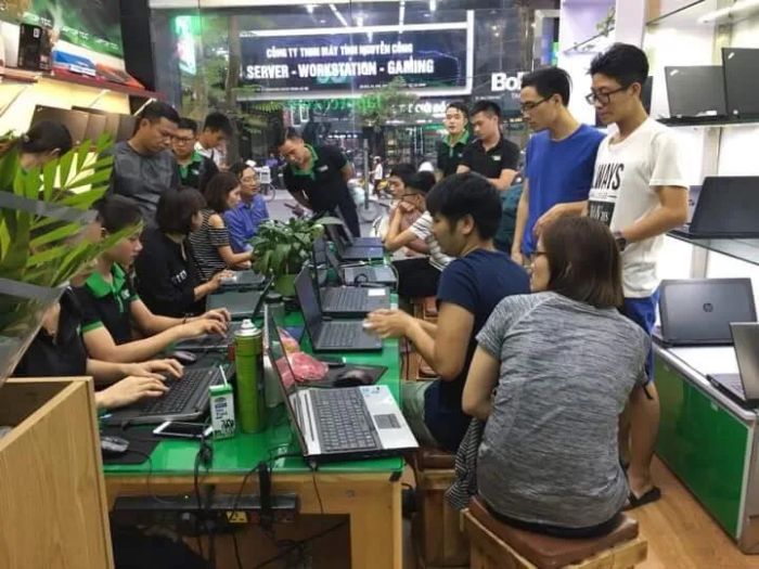 Laptop TCC - Từ laptop văn phòng đến gaming, các dòng máy cao cấp luôn được kiểm định nghiêm ngặt và bảo hành lâu dài, mang đến sự yên tâm tuyệt đối cho khách hàng.