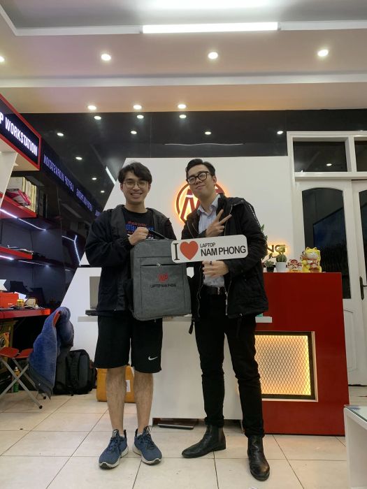 Laptop Nam Phong - Hình ảnh ấn tượng của cửa hàng chuyên cung cấp laptop chất lượng với các dịch vụ hậu mãi tuyệt vời