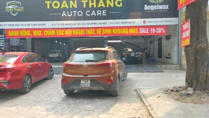 Không gian làm việc chuyên nghiệp tại Toàn Thắng Autocare