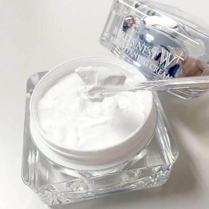 Hình ảnh thực tế kem dưỡng trắng SNP Bird's Nest W+ Brightening Cream