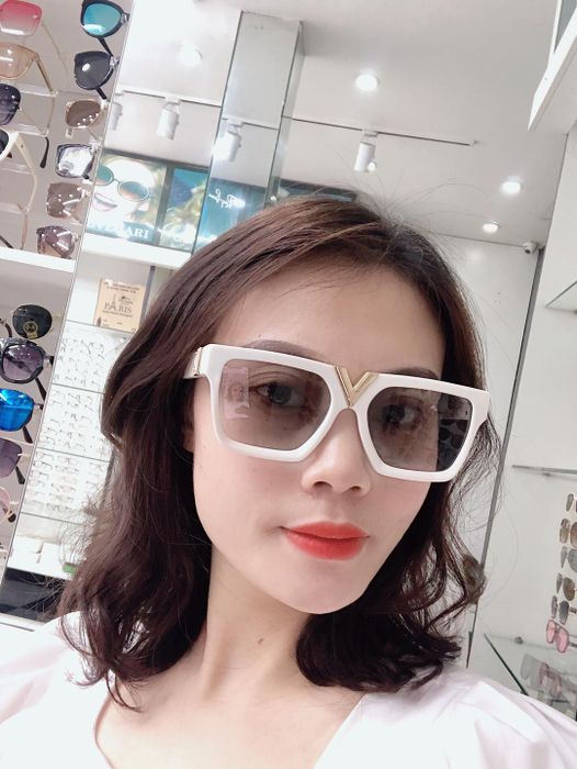 Không gian trưng bày ấn tượng tại Siêu thị kính mắt UNI