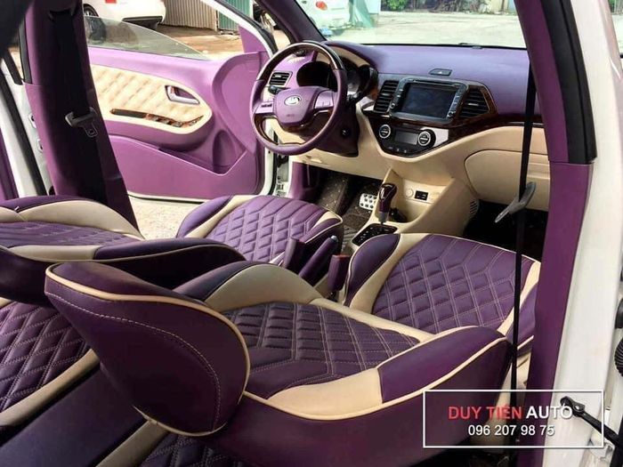 Hình ảnh 1: Dịch vụ nội thất ô tô cao cấp tại Hà Nội của DUY TIẾN AUTO - Nơi biến chiếc xe của bạn thành không gian sang trọng đẳng cấp.