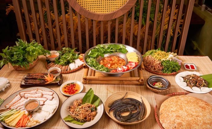 Không gian ấm áp đậm chất miền Nam tại Nhà hàng Phương Nam