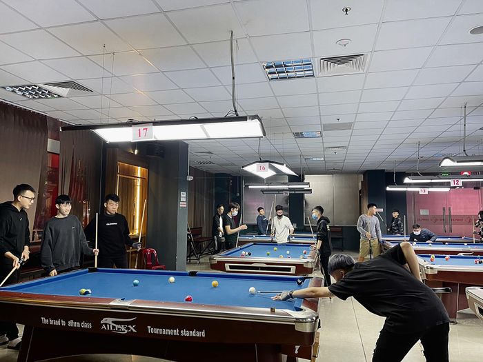 Không gian sang trọng tại X3 Billiards Club