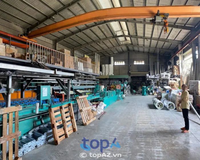 Công Ty TNHH Sản Xuất Thương Mại Cửa Cuốn Công Thành Trường Chinh tại Nhà Bè