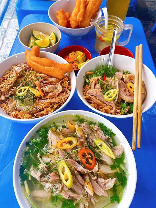 Phở Gà Đặc Biệt - Nghệ thuật trình bày tinh tế