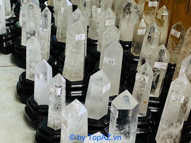 Phong Thủy An Khang là địa chỉ uy tín tại Hà Nội, chuyên cung cấp các sản phẩm Trụ đá Thạch Anh, giúp khách hàng tìm thấy sự an tâm và may mắn trong từng sản phẩm.