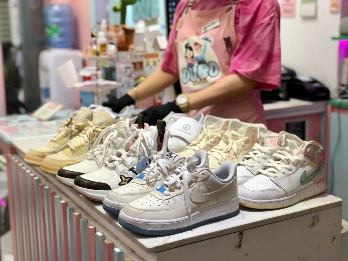Không gian làm việc chuyên nghiệp tại Duboshop
