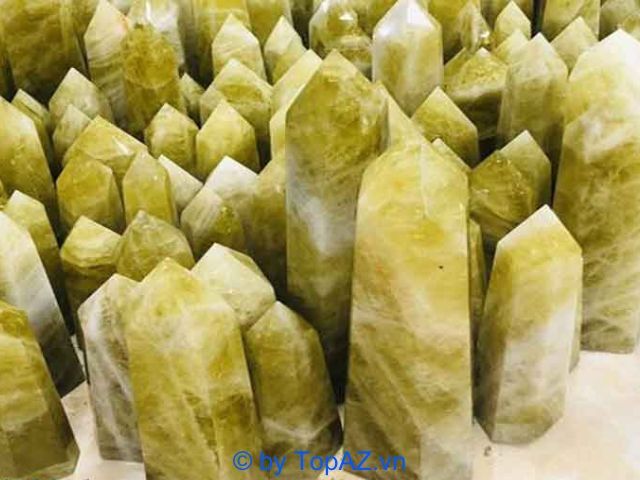 Phong Thủy Gia đã trở thành địa chỉ tin cậy chuyên cung cấp Trụ đá Thạch Anh uy tín tại Hà Nội.