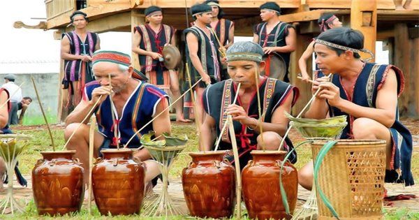 Rượu cần - Linh hồn trong văn hóa ẩm thực Cơ Tu