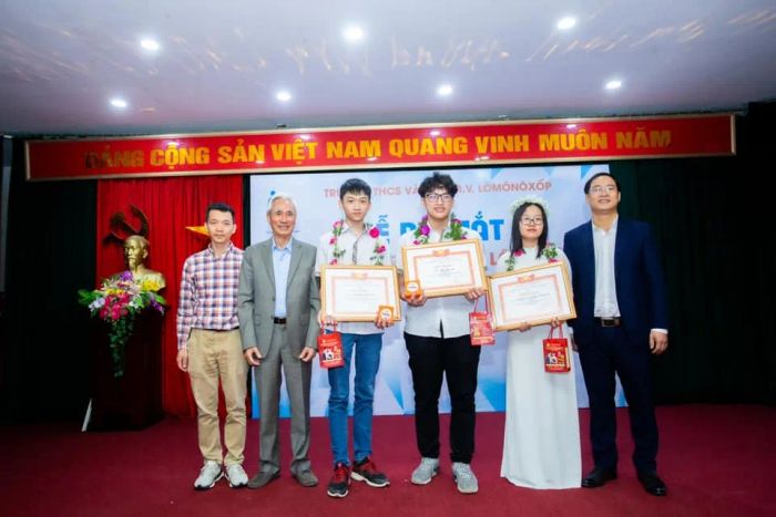 Hình ảnh Trường THCS và THPT M.V.Lômônôxốp 2
