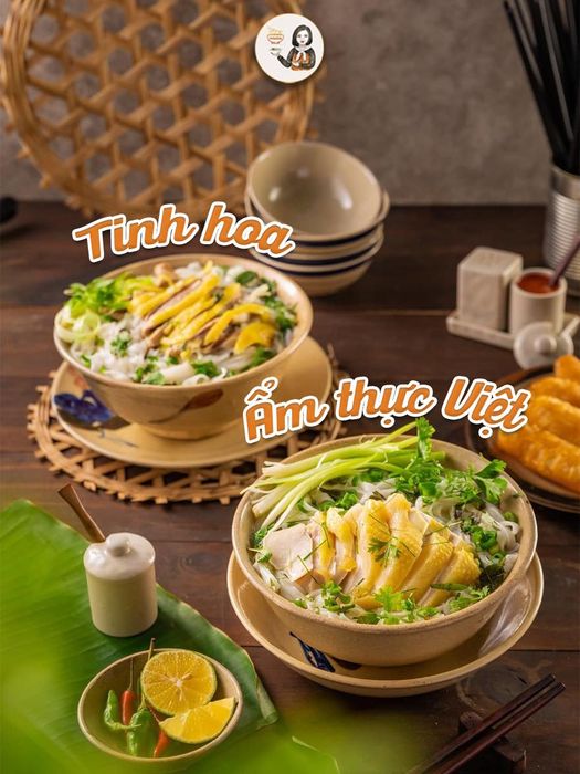Phở Gà Phương - Không gian thưởng thức sang trọng