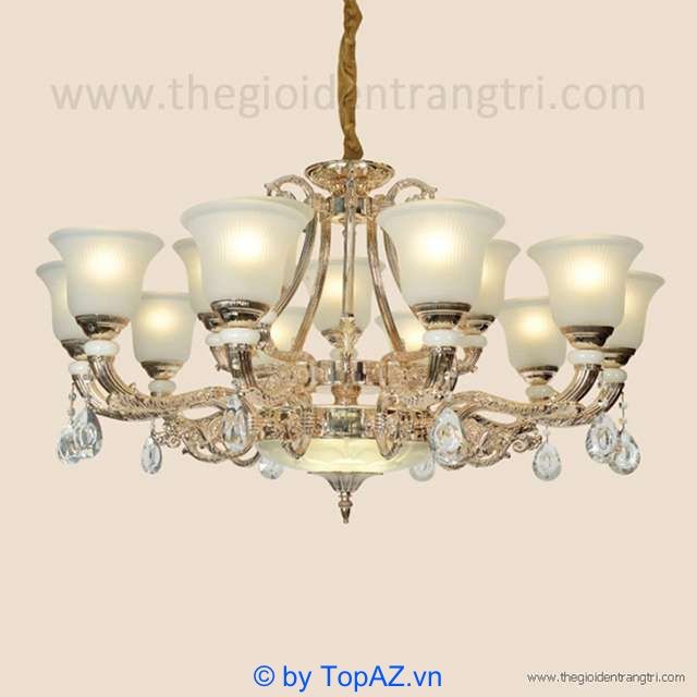 Cửa hàng bán đèn trang trí tại TPHCM