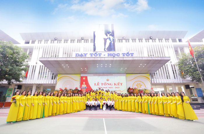 Góc nhìn ấn tượng về Trường Tiểu học Dịch Vọng B