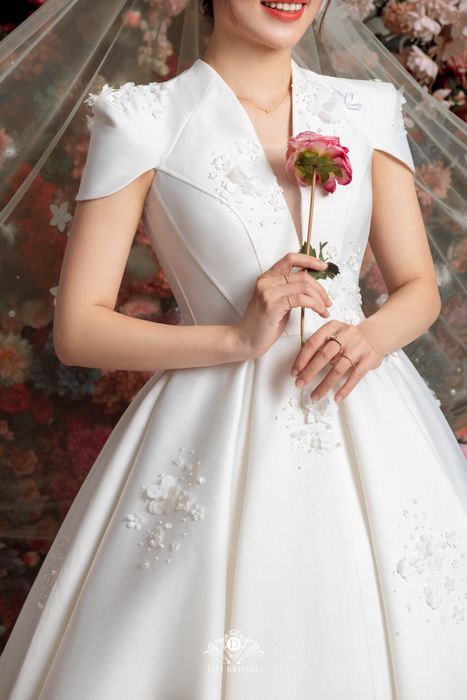 D.D Bridal - BST váy cưới đẳng cấp quốc tế