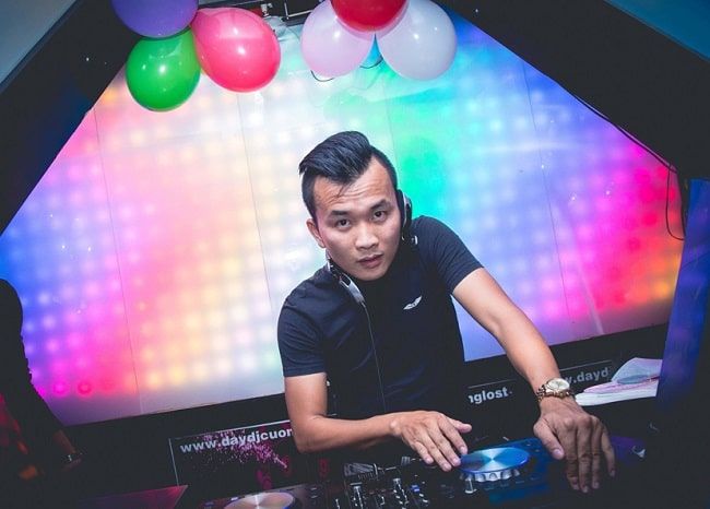 Cuonglost Studio vinh dự giữ vị trí Top 5 Trung tâm đào tạo DJ xuất sắc nhất TP.HCM - nơi ươm mầm những tài năng DJ thế hệ mới.