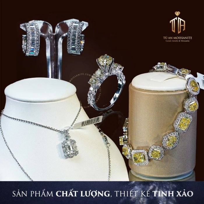 Không gian trưng bày tinh tế tại Tú An Moissanite