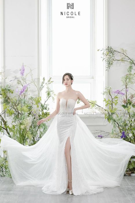 Nicole Bridal - Không gian sang trọng với những thiết kế váy cưới tinh tế