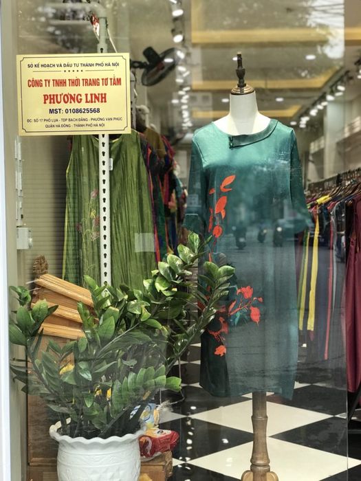 Không gian trưng bày tinh tế tại Phương Linh Silk