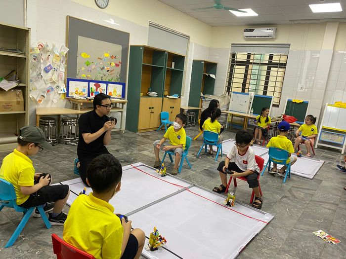Hoạt động ngoại khóa sôi nổi của học sinh Trường Tiểu học Thực hành Nguyễn Tất Thành