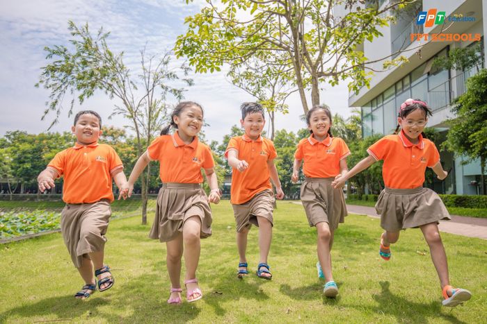 Hình ảnh khuôn viên Trường Tiểu học & THCS FPT
