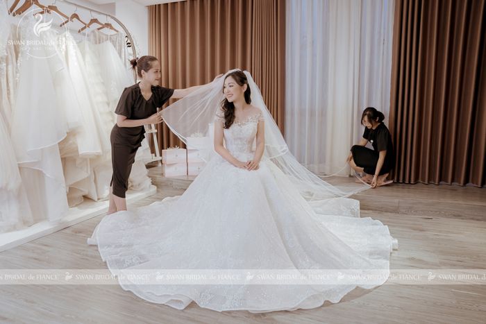 SWAN Bridal de Fiancé - BST váy cưới đầy mê hoặc