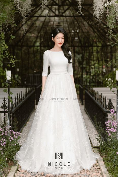 Nicole Bridal - BST váy cưới tinh tế với đường may tỉ mỉ