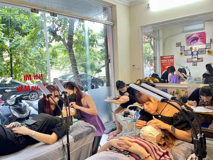 Hồng Nhung Beauty Academy - Hành trình sáng tạo nét đẹp hoàn mỹ
