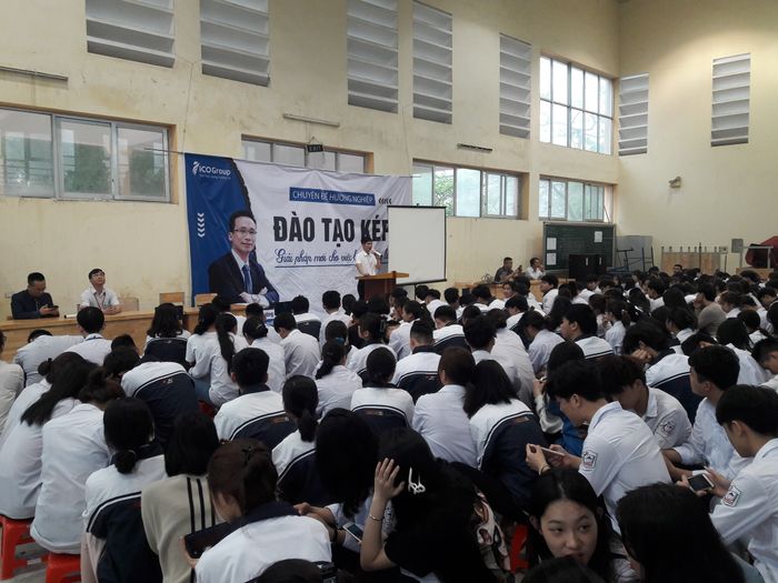 Bộ sưu tập hình ảnh ấn tượng về Trường THPT Xuân Khanh - Phần 1