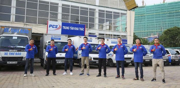 Hình ảnh đội ngũ vận chuyển chuyên nghiệp PCS POST