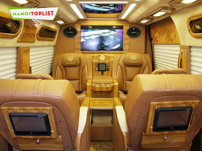 nhat-nam-limousine-dich-vu-cao-cap-Mytour
