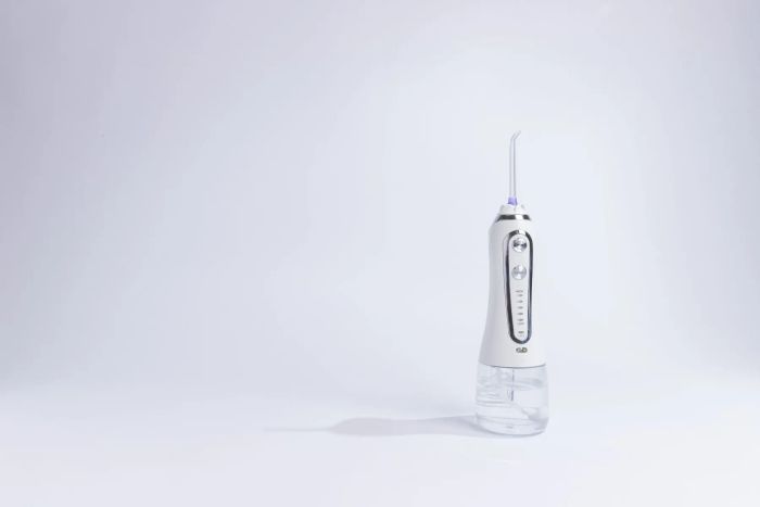 Hình ảnh thực tế máy tăm nước Maxcare đời mới