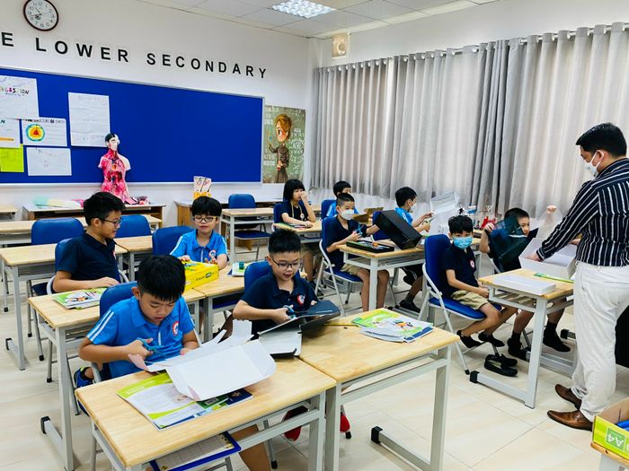 Lớp học chuẩn Nhật tại Trường Quốc Tế Nhật Bản (JIS)