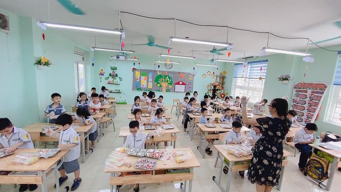Trường Tiểu học Phú Diễn - Hình ảnh 2
