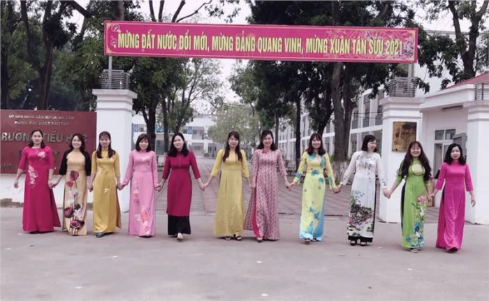 Hình ảnh Trường Tiểu học Kiêu Kỵ – Khuôn viên khang trang, xanh mát