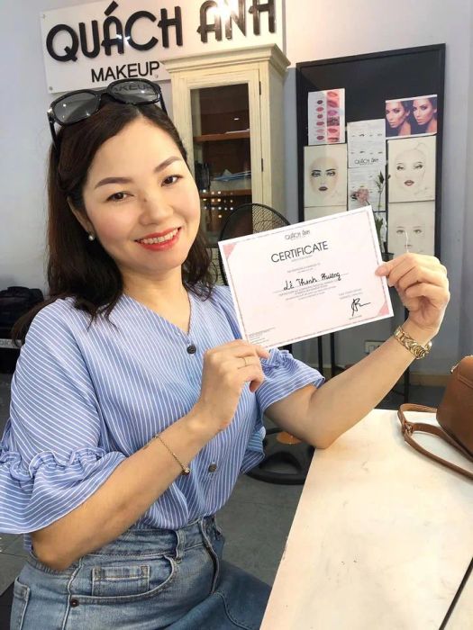 Thư viện hình ảnh đào tạo tại Quách Ánh Makeup