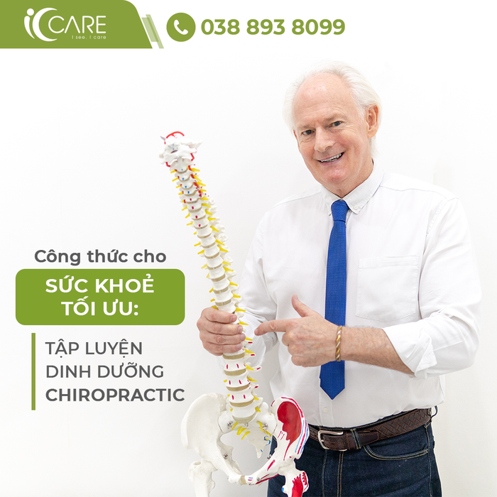 Hình ảnh đội ngũ chuyên gia iCCARE đang thực hiện liệu pháp nắn chỉnh cột sống