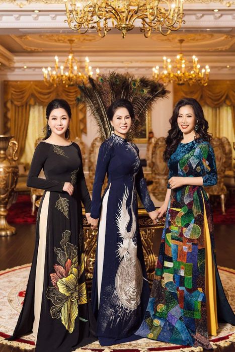 Hà Anh - Áo Dài Sài Gòn ảnh 1