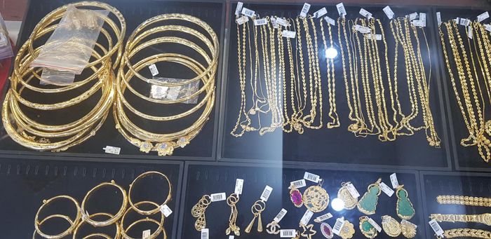 Bộ sưu tập trang sức cao cấp tại Vàng Bạc Hồ Tuấn