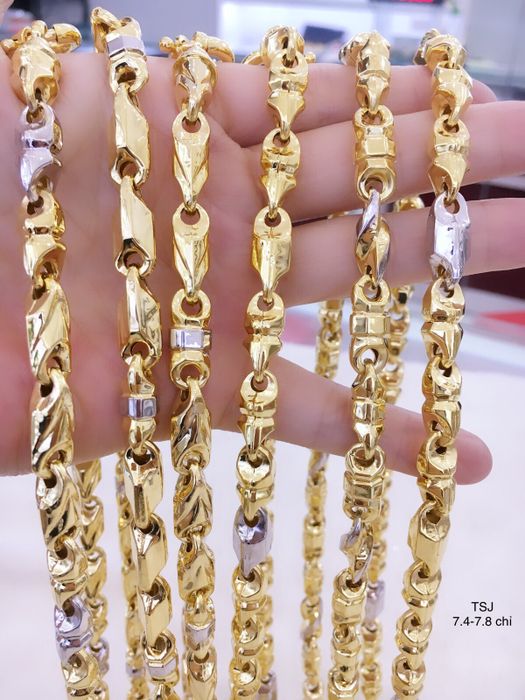 Bộ sưu tập đa dạng tại Vàng Bạc - Đá Quý - Thế Quế