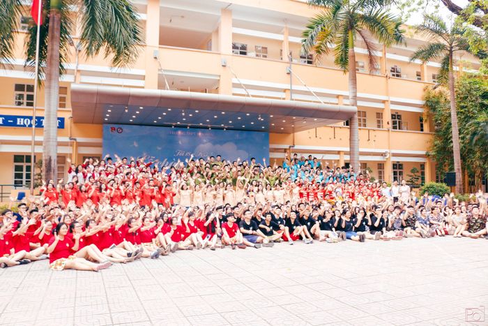 Trường THPT Yên Hòa hình ảnh 3