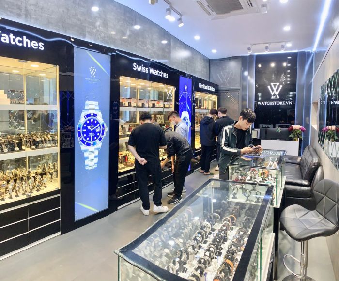 Không gian trưng bày sang trọng tại WatchStore.vn